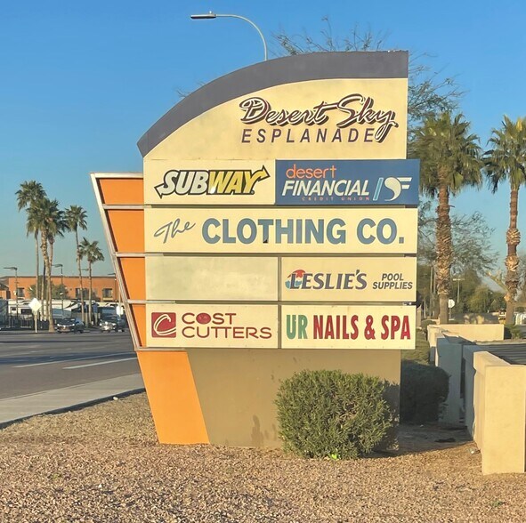 More Photos Of 2040 N 75th Ave, Phoenix Unknown For Lease