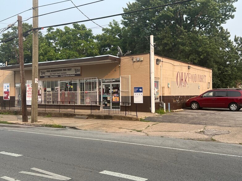 More Photos Of 1056 E Oak St, Louisville Storefront For Lease