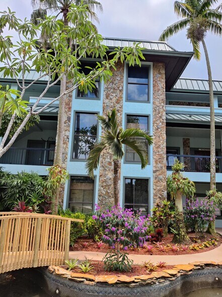 More Photos Of 10400 Griffin Rd, Fort Lauderdale Office For Lease