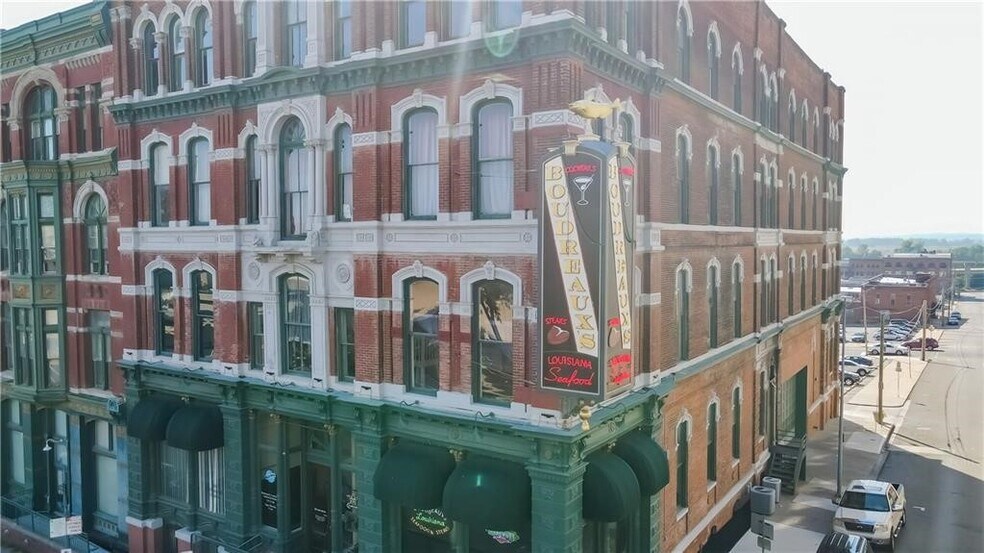 More Photos Of 224 N 4th St, Saint Joseph Office For Sale