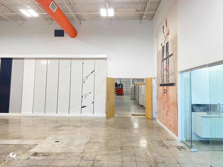 More Photos Of 1426 Chattahoochee Ave NW, Atlanta Warehouse For Lease