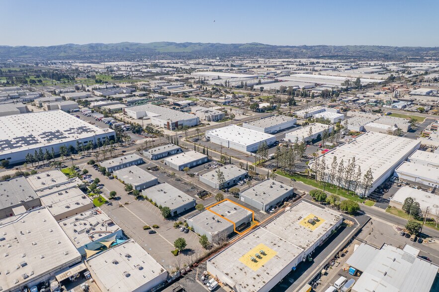 More Photos Of 13611 12th St, Chino Warehouse For Sale