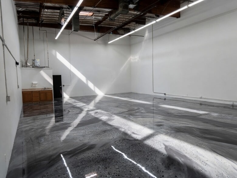 More Photos Of 1846 W 11th St, Upland Warehouse For Sale