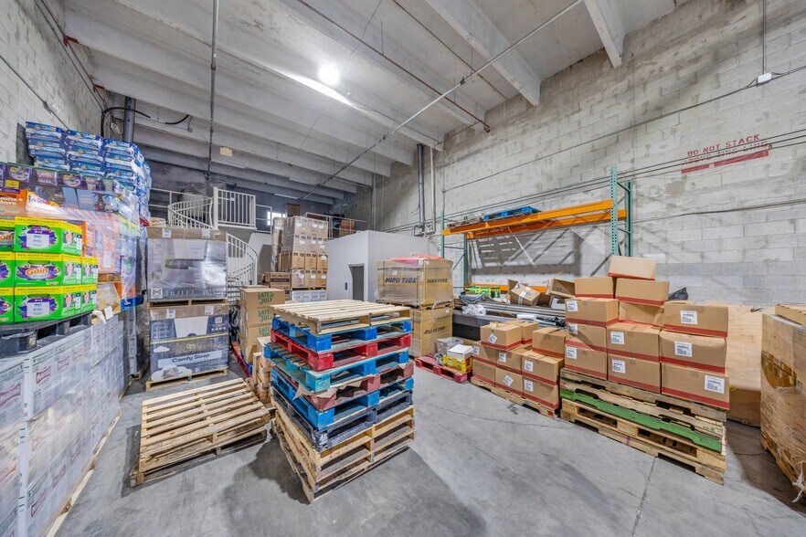 More Photos Of 2051 NW 112th Ave, Miami Distribution For Sale