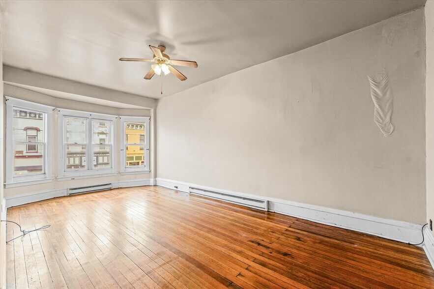 More Photos Of 125 S Market St, Paxton Specialty For Sale