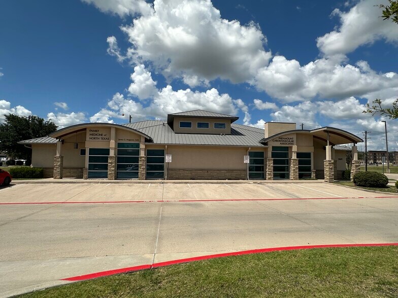 More Photos Of 2601 Scripture St, Denton Medical For Sale
