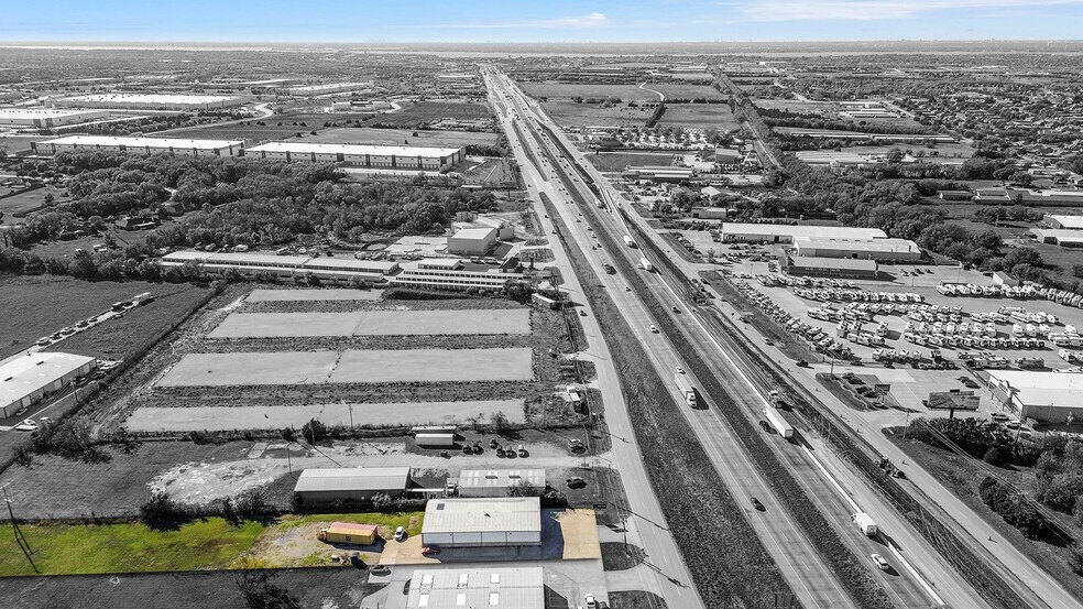 More Photos Of 4250 I-30 E, Rockwall Showroom For Sale