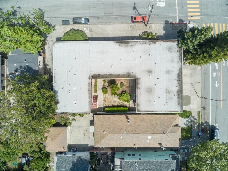 More Photos Of 121 N 8th St, San Jose Apartments For Sale