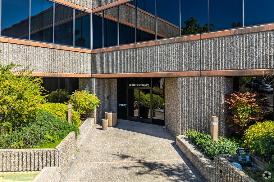 More Photos Of 2880 Sunrise Blvd, Rancho Cordova Office For Sale