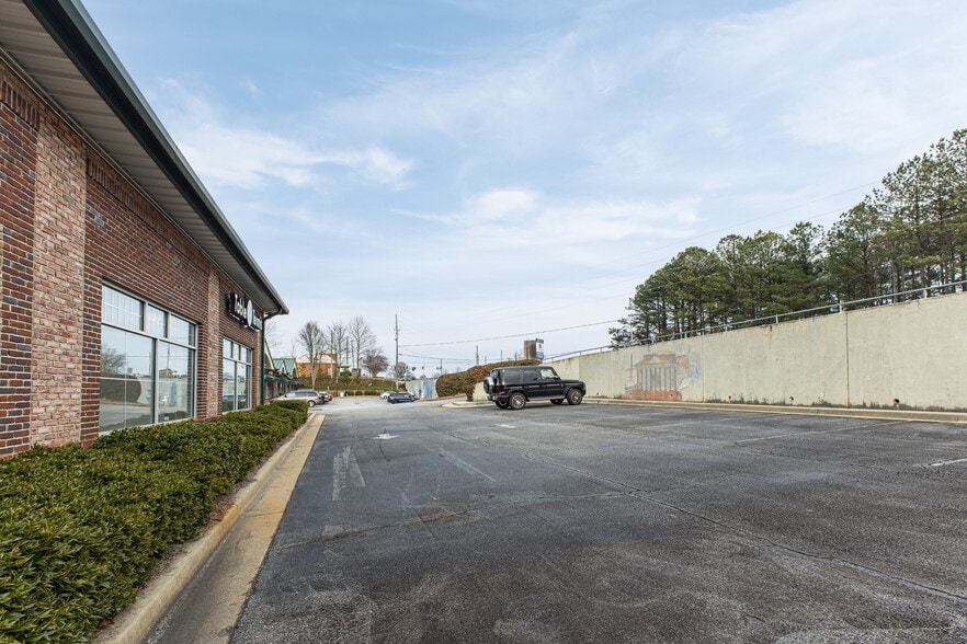 More Photos Of 45 Old Peachtree Rd NE, Suwanee General Retail For Lease
