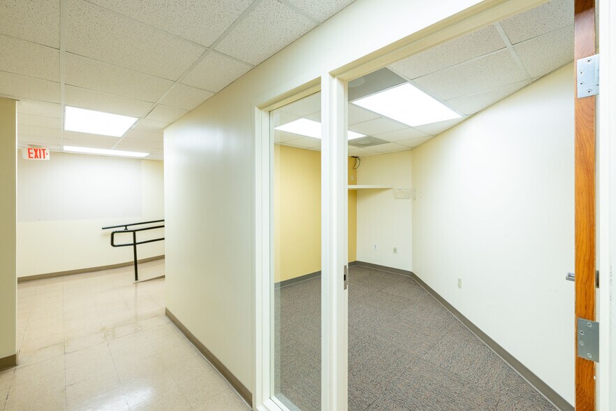 More Photos Of 7855 Elmbrook Drive, Dallas Land For Lease