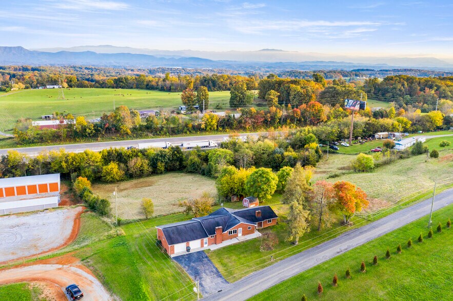 More Photos Of 310 Goose Creek Rd, Dandridge Office For Sale