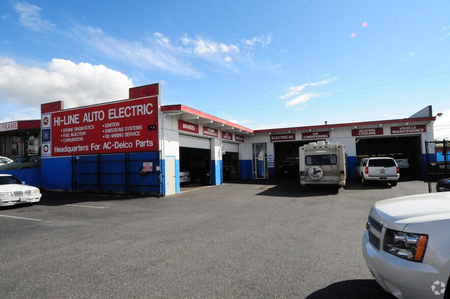 More Photos Of 823 SW 148th St, Burien Auto Repair For Sale
