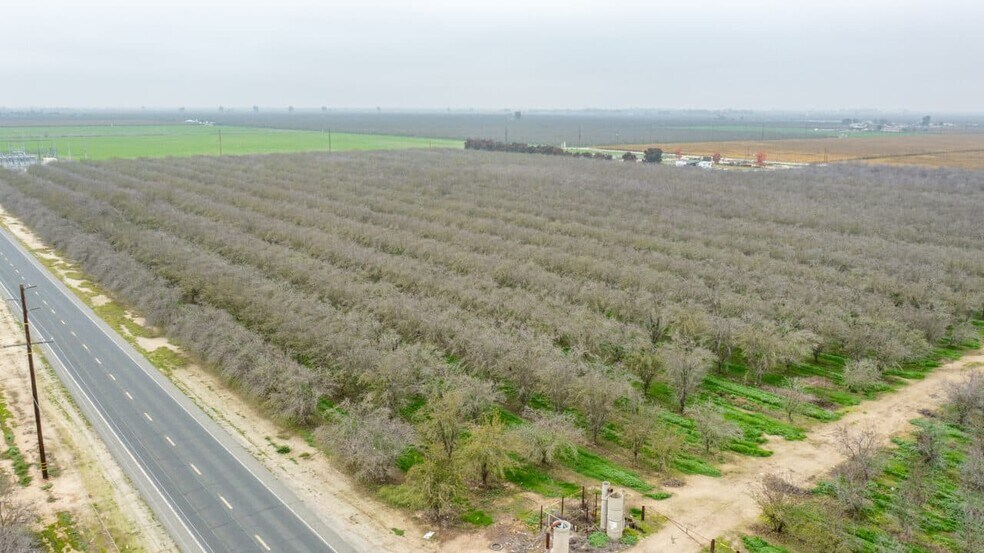 More Photos Of Sierra & N Kramer St ave, Earlimart Land For Sale