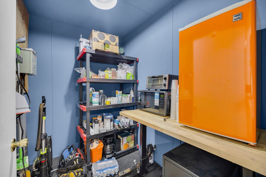 More Photos Of 1000 Winterville Rd, Athens Industrial For Sale