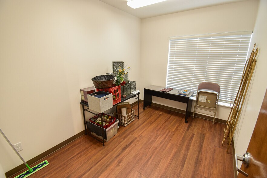 More Photos Of 2117 Jack Warner Pky, Tuscaloosa Office For Sale