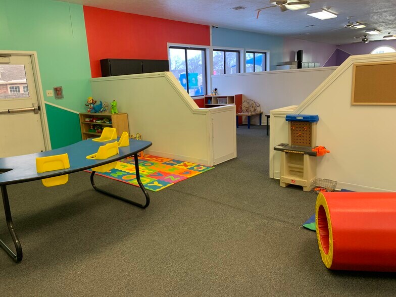 More Photos Of 7915 E Rockhill, Wichita Daycare Center For Sale