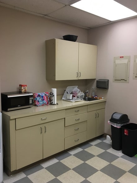More Photos Of 520 Maple Ave, West Chester Medical For Lease