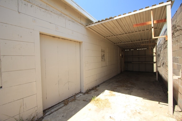 More Photos Of 9065 Jeff St, Bellflower Auto Repair For Sale