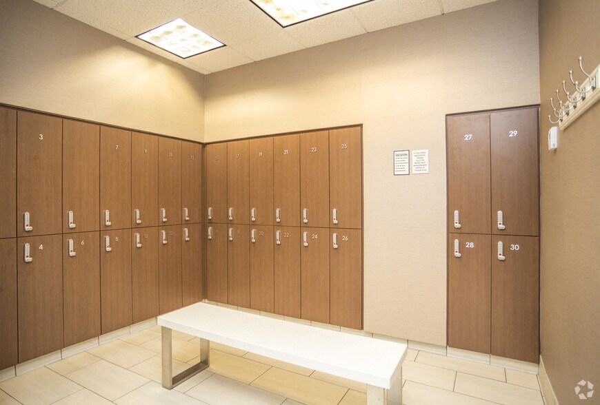 More Photos Of 2727 Paces Ferry Rd SE, Atlanta Office For Lease