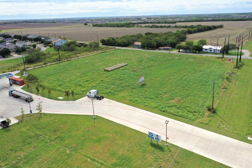 More Photos Of 1604 E Loop & Lower Seguin Rd, Converse Land For Lease