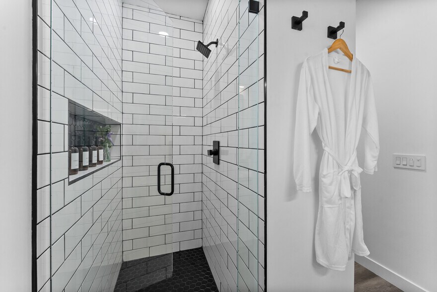 More Photos Of 832 Desty St, San Diego Apartments For Sale