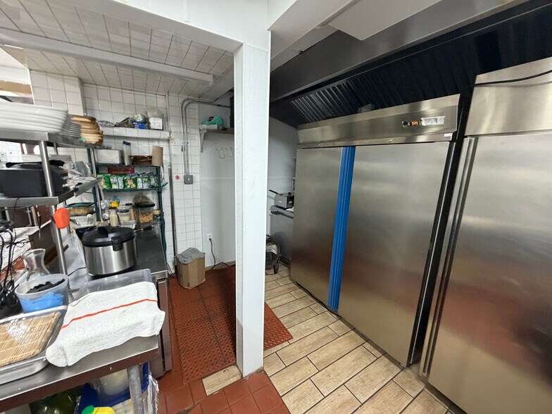 More Photos Of 3145 Brighton 4th St, Brooklyn Apartments For Lease
