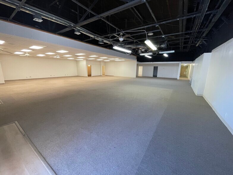 More Photos Of 2210 Chester Ave, Bakersfield Storefront Retail Office For Lease