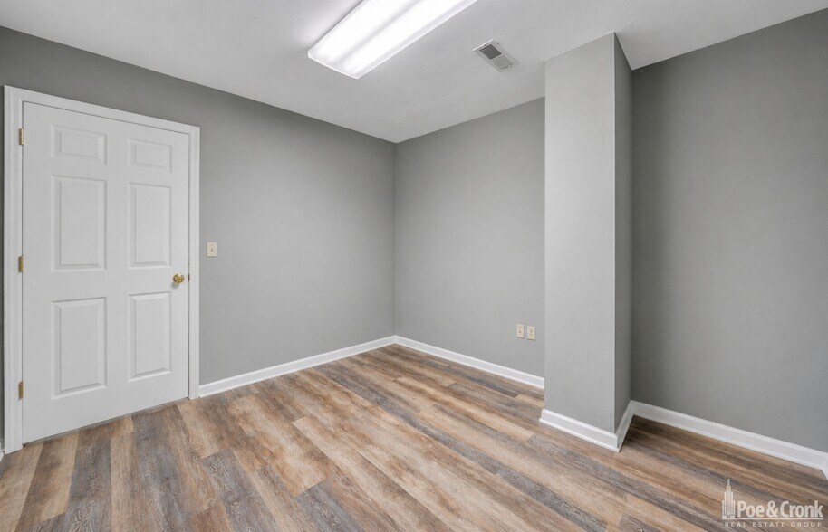 More Photos Of 1234 Maple Ave SW, Roanoke Office For Lease