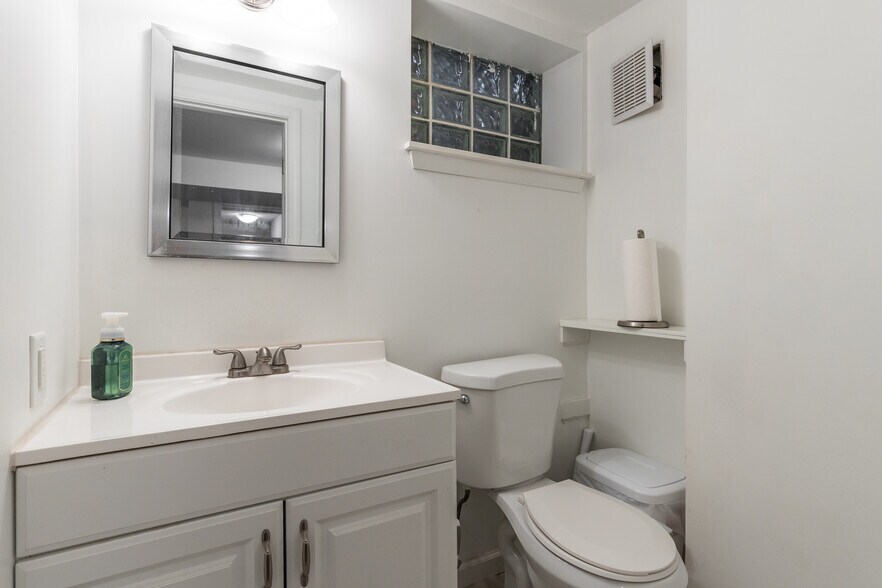 More Photos Of 4204 Ewalt Rd, Gibsonia Medical For Sale