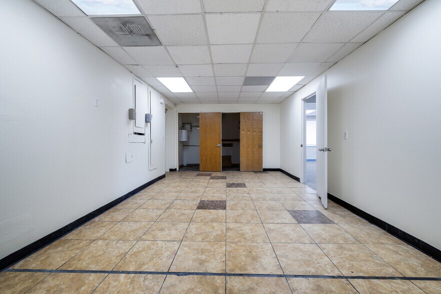 More Photos Of 1222 N Academy Blvd, Colorado Springs Auto Dealership For Sale