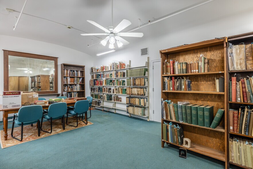 More Photos Of 1251 Trumansburg Rd, Ithaca Office Residential For Sale