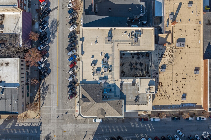 More Photos Of 156 Columbus Ave, Sandusky Office For Lease