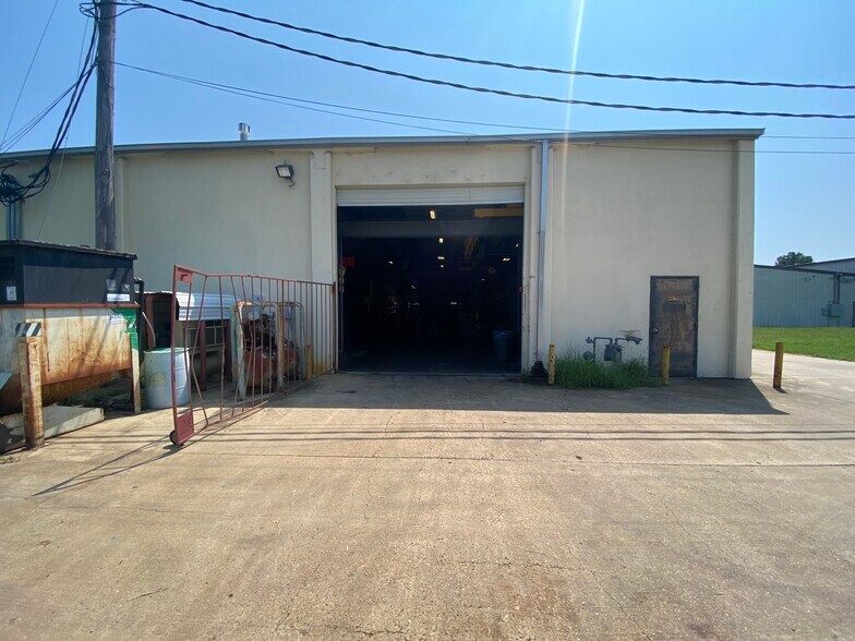 More Photos Of 510 Access Rd, Jackson Warehouse For Lease