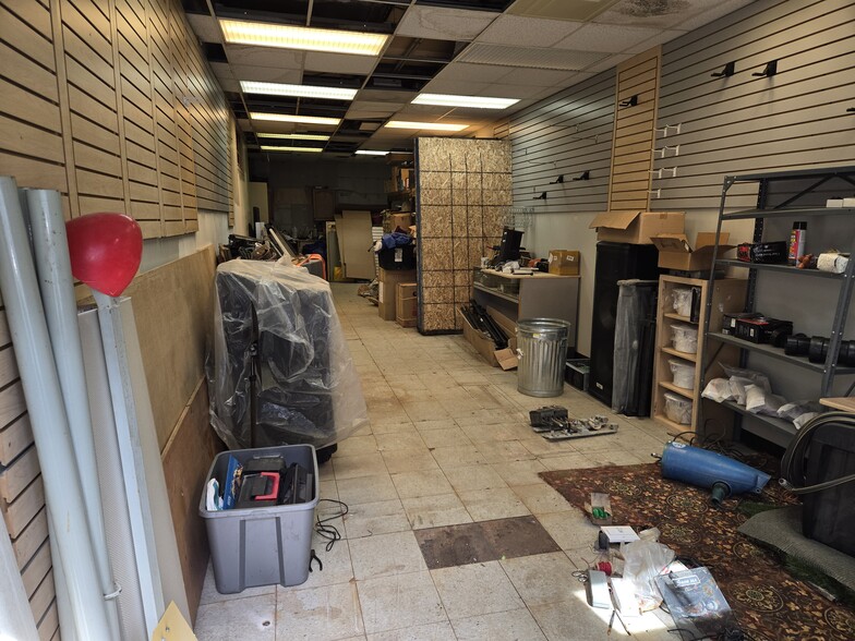 More Photos Of 2681 S 9040 W, Magna Warehouse For Sale