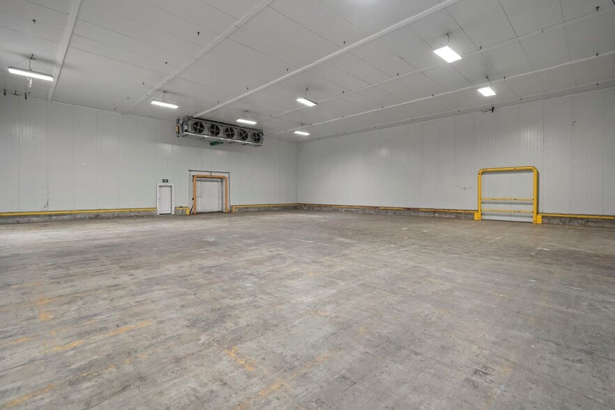 More Photos Of 830 Sycamore Rd, Arvin Refrigeration Cold Storage For Sale