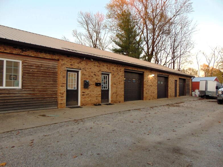 Primary Photo Of 907 N Vincennes Ave, Petersburg Loft Creative Space For Sale