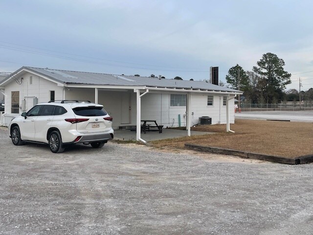 More Photos Of 4689 Colgate Dr, Mobile Truck Terminal For Lease