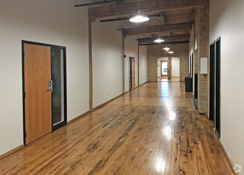 More Photos Of 212 3rd Ave N, Minneapolis Office For Lease