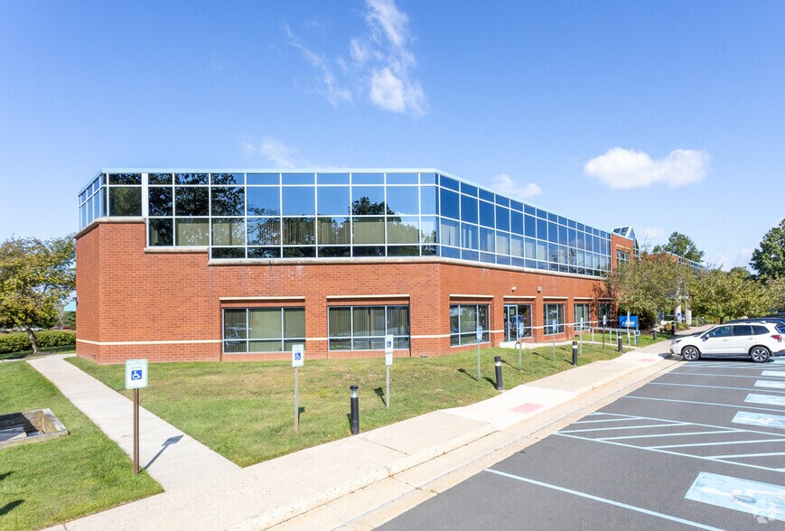 More Photos Of 105 Raider Blvd, Hillsborough Medical For Lease