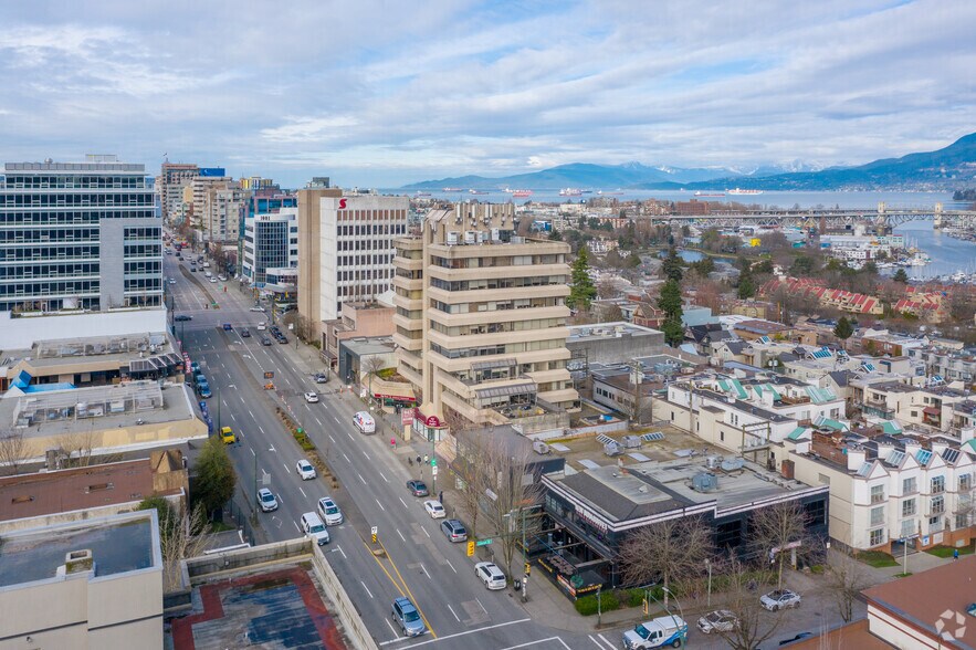 More Photos Of 943 W Broadway, Vancouver Medical For Sale