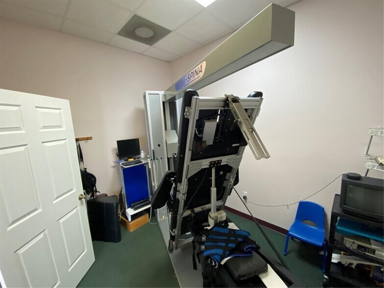 More Photos Of 205 N Scenic Hwy, Frostproof General Retail For Sale