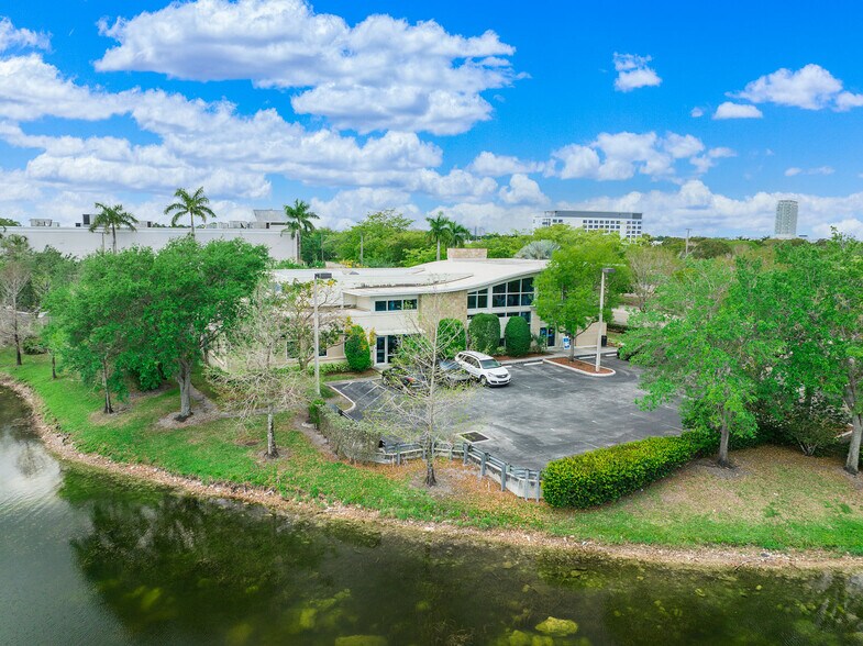 More Photos Of 1970 Sawgrass Mills Cir, Fort Lauderdale Office For Sale