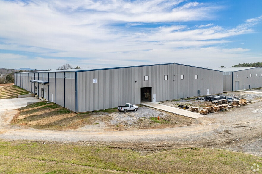 More Photos Of 3000 20th St NE, Cleveland Unknown For Lease