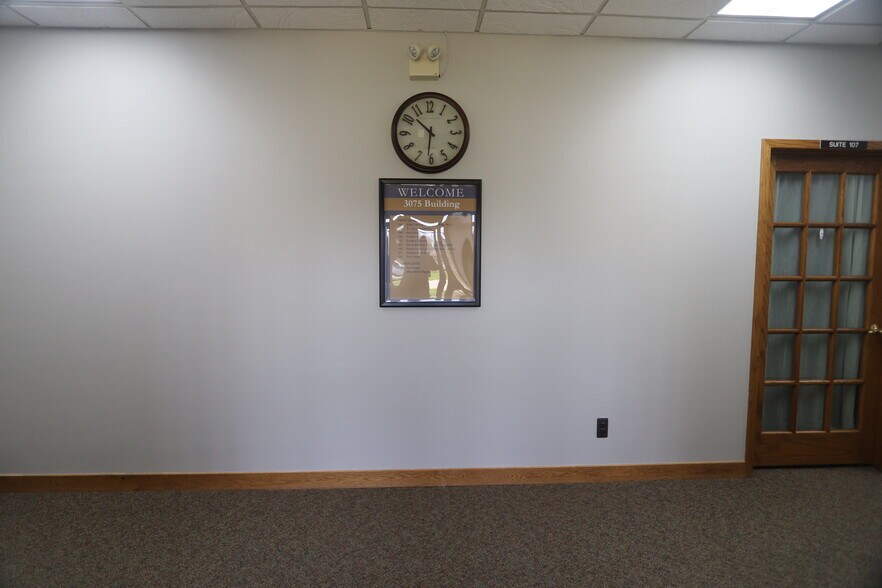 More Photos Of 3075 E Grand River Ave, Howell Office For Lease