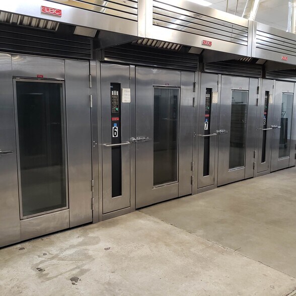 More Photos Of 13294 Ralston Ave, Sylmar Warehouse For Sale