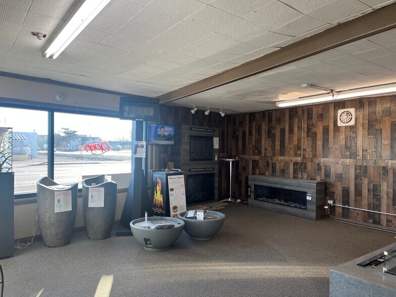 More Photos Of 201 N Fruitland St, Kennewick Industrial For Sale