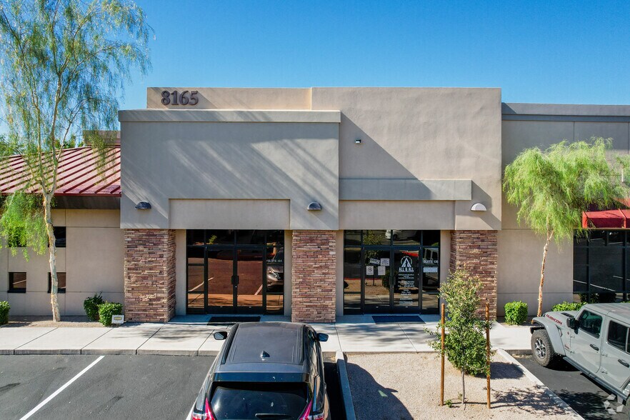 More Photos Of 8165 E Indian Bend Rd, Scottsdale Medical For Lease