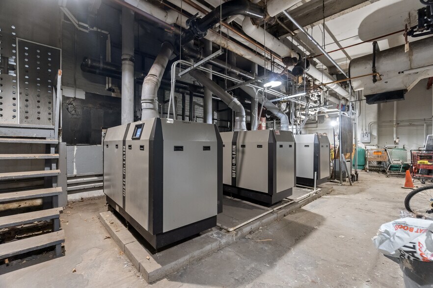 More Photos Of 71 Catlin St, Meriden Multifamily For Sale