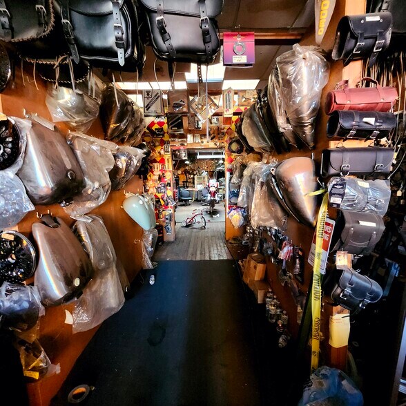 More Photos Of 511 3rd St, Rodeo Storefront Retail Residential For Sale